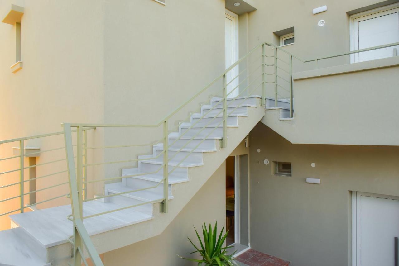 Golden Dream Apartments Аниссарас Экстерьер фото